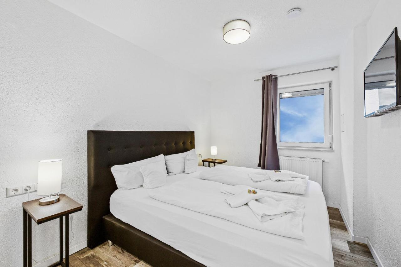 Hotel Phoenix Berghausen  Екстер'єр фото