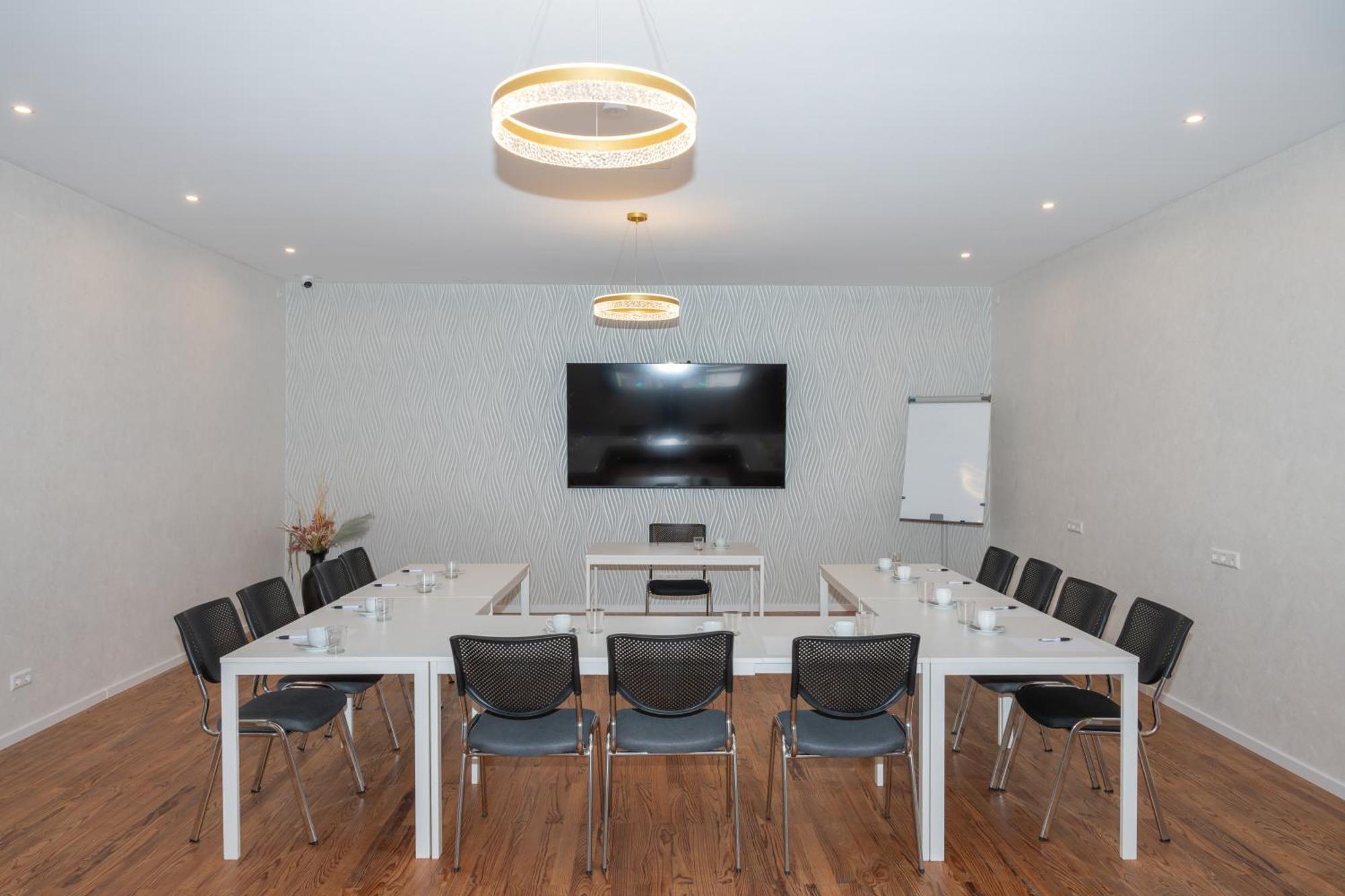 Hotel Phoenix Berghausen  Екстер'єр фото
